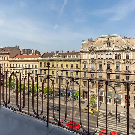 Gde Rákóczi 27 Apartmant