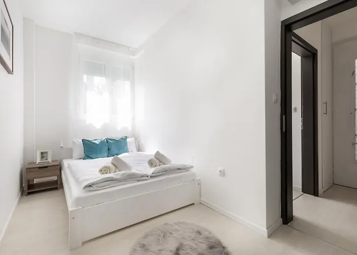 Gde Rakoczi 27 Apartmant *